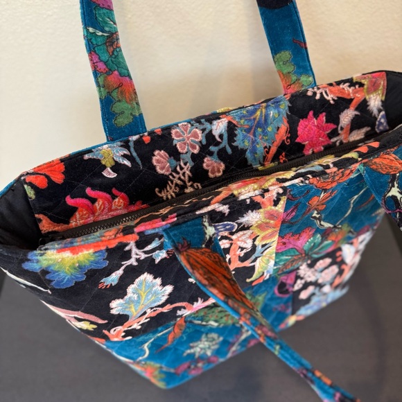 Lakhays quilted floral velvet weekender tote bag XL EUC - Picture 6 of 10